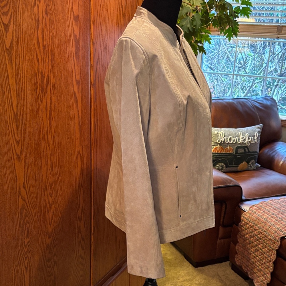 Style & Co. Women's Tan Blazer - Picture 5 of 7